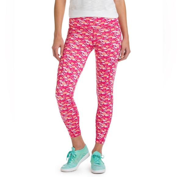 Vineyard Vines Pants - Vineyard Vines Whale Outline Printed Performance Leggings